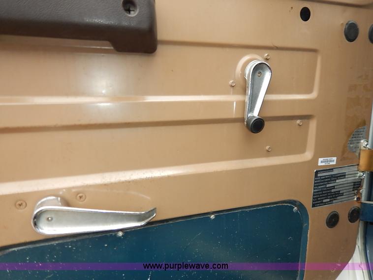 image for item I5329 1985 International S1600 water truck