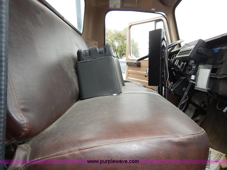 image for item I5329 1985 International S1600 water truck