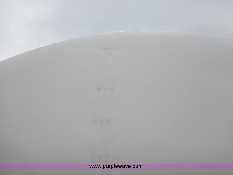 image for item I5329 1985 International S1600 water truck