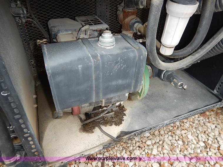 image for item I5329 1985 International S1600 water truck