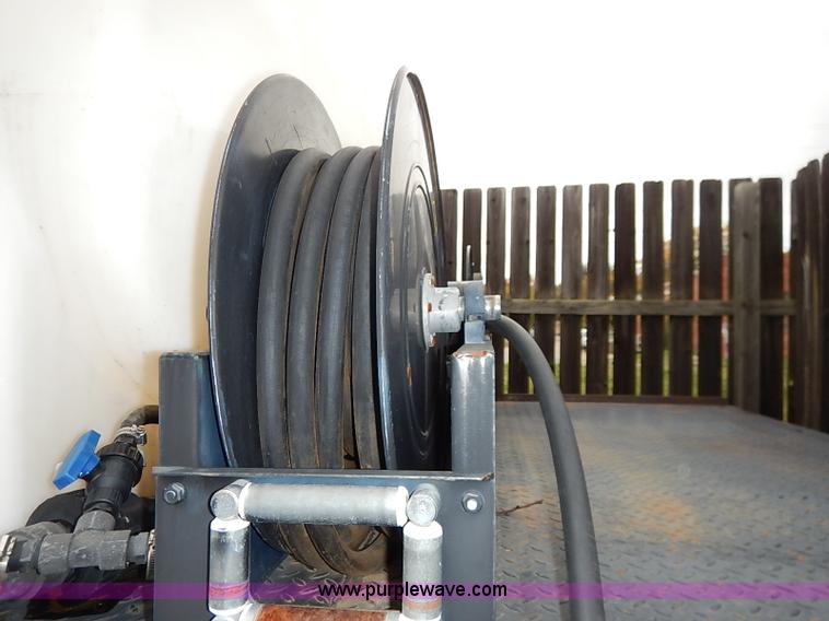 image for item I5329 1985 International S1600 water truck