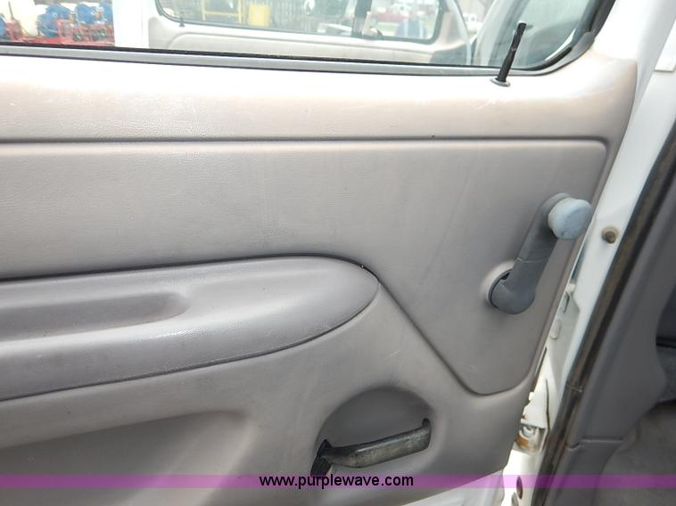 image for item I5330 1994 Ford F350 XL Crew Cab utility truck