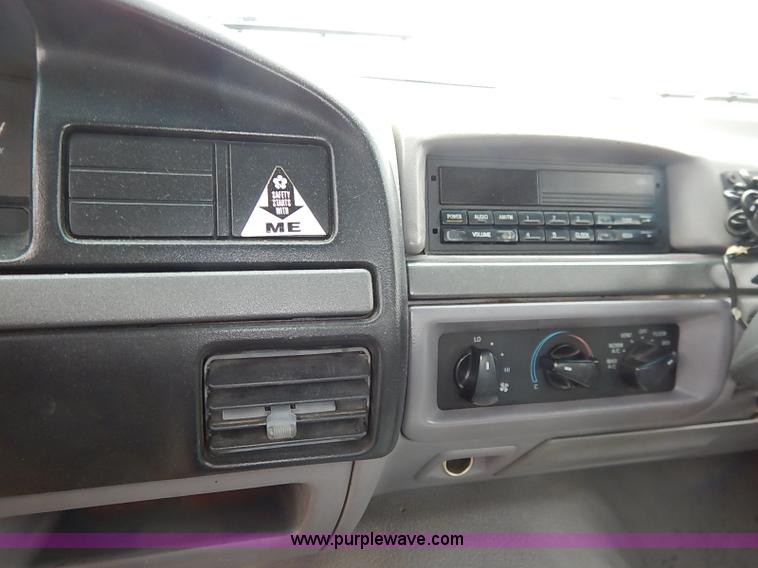 image for item I5330 1994 Ford F350 XL Crew Cab utility truck