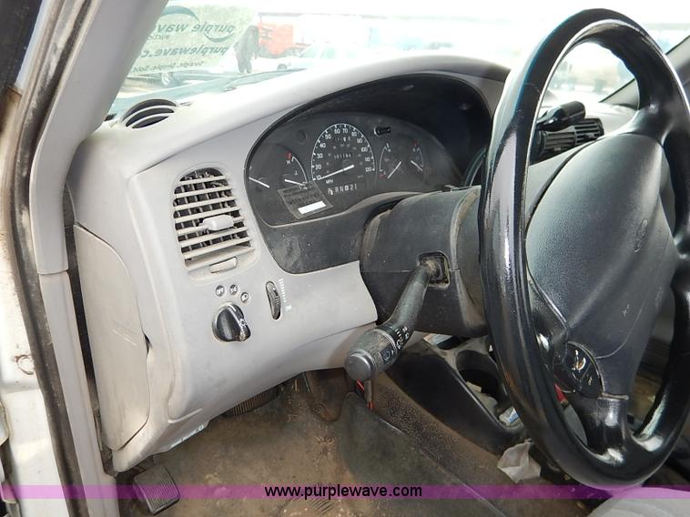 image for item I5332 1997 Ford Ranger SuperCab pickup truck