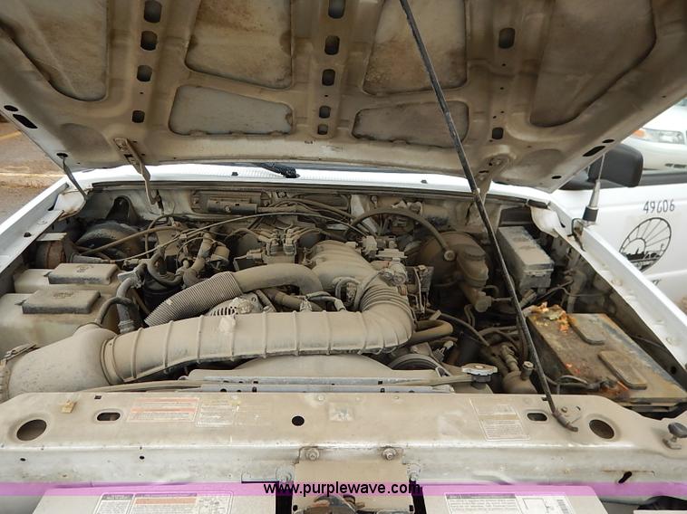 image for item I5332 1997 Ford Ranger SuperCab pickup truck