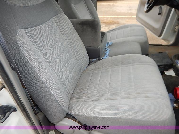 image for item I5332 1997 Ford Ranger SuperCab pickup truck