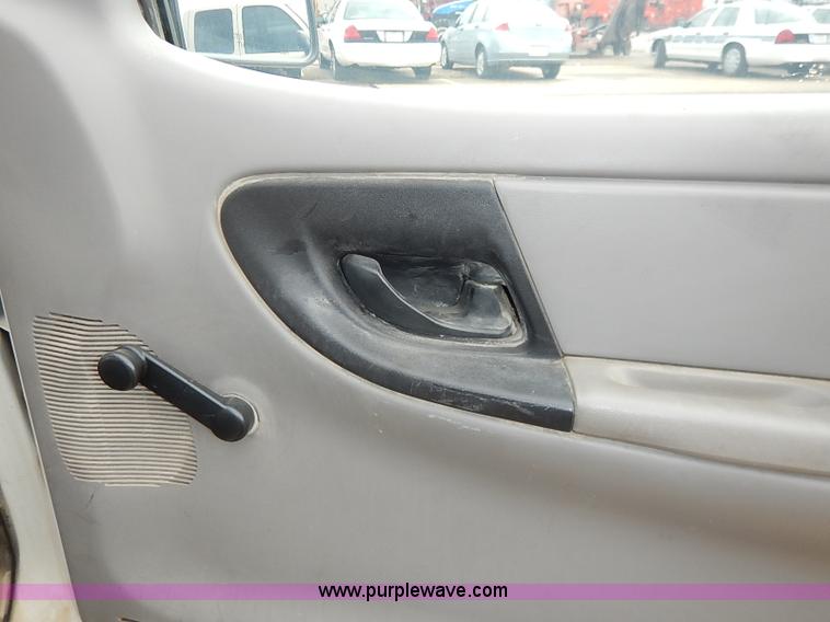 image for item I5332 1997 Ford Ranger SuperCab pickup truck
