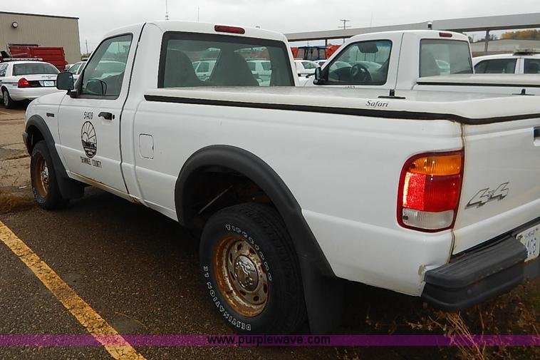 image for item I5333 1999 Ford Ranger pickup truck
