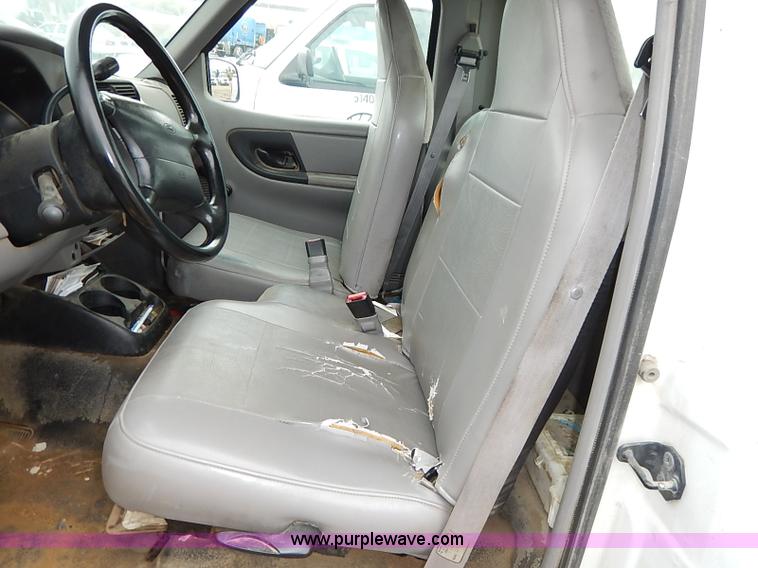 image for item I5333 1999 Ford Ranger pickup truck