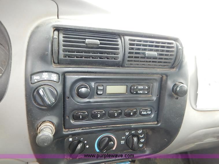 image for item I5333 1999 Ford Ranger pickup truck