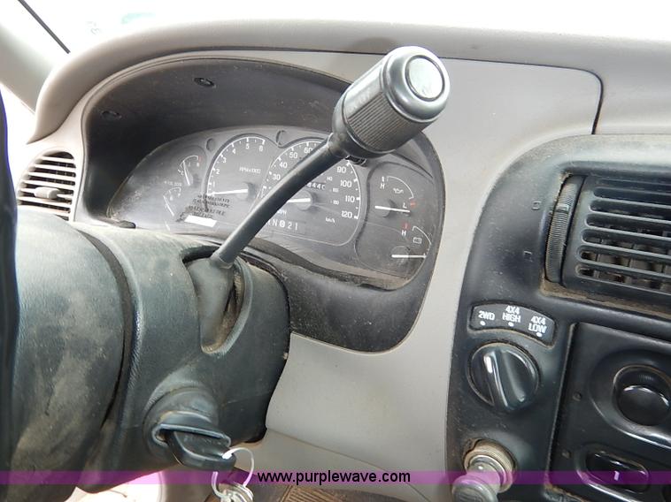 image for item I5333 1999 Ford Ranger pickup truck