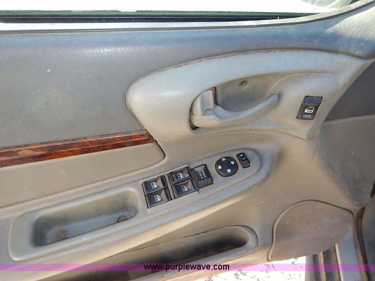 image for item I5913 2002 Chevrolet Impala