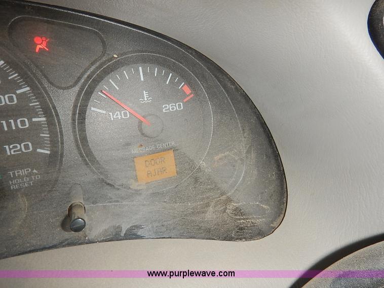 image for item I5913 2002 Chevrolet Impala