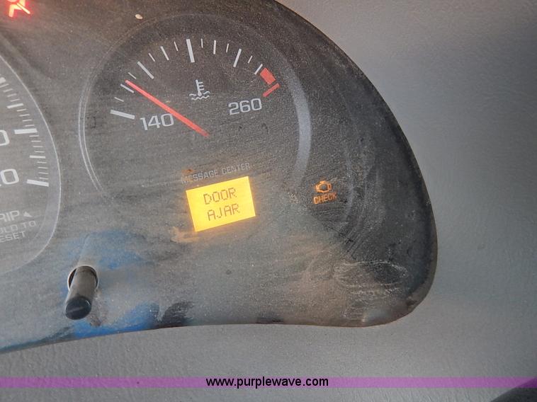 image for item I5913 2002 Chevrolet Impala