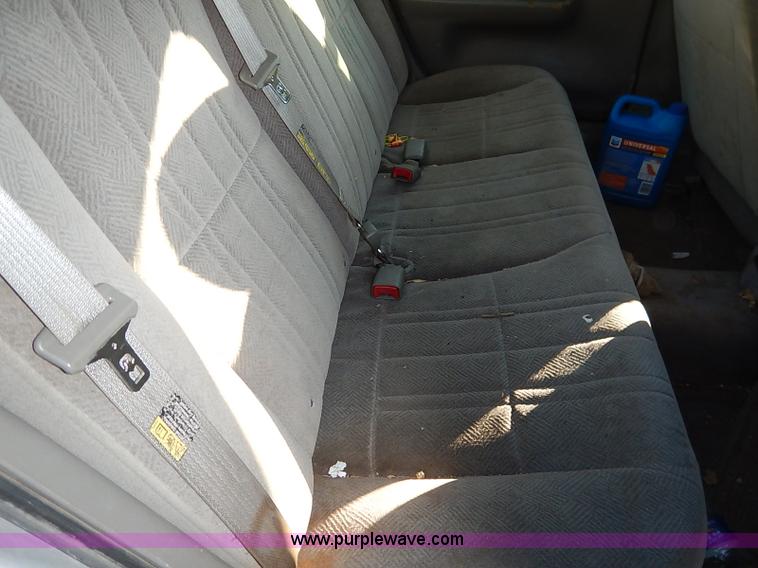 image for item I5913 2002 Chevrolet Impala