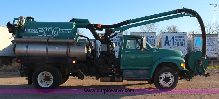 image for item I5981 1998 Ford F800 sewer vac truck