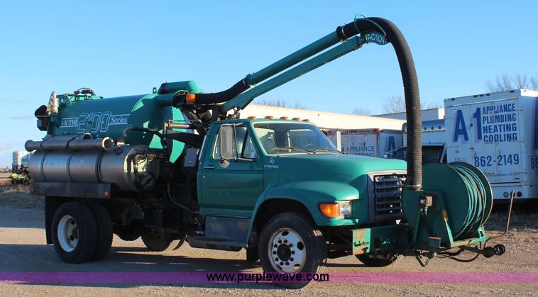 image for item I5981 1998 Ford F800 sewer vac truck