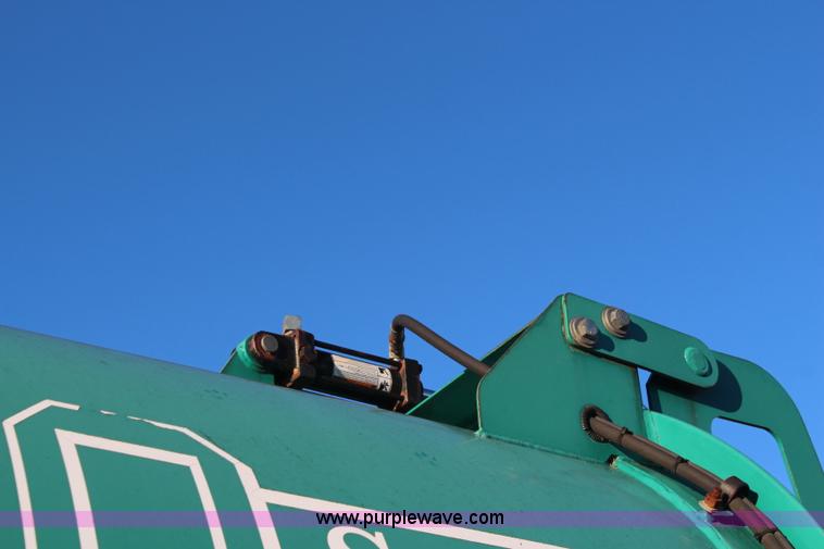 image for item I5981 1998 Ford F800 sewer vac truck