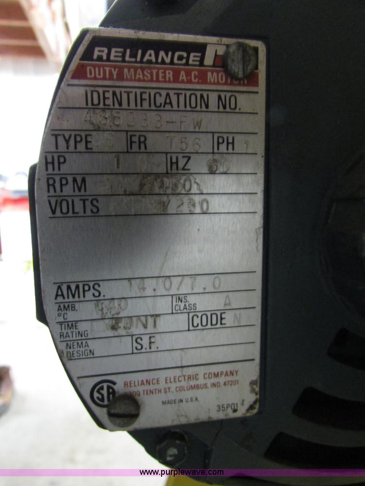 image for item I6699 Hydraulic trash/cardboard/metal compactor