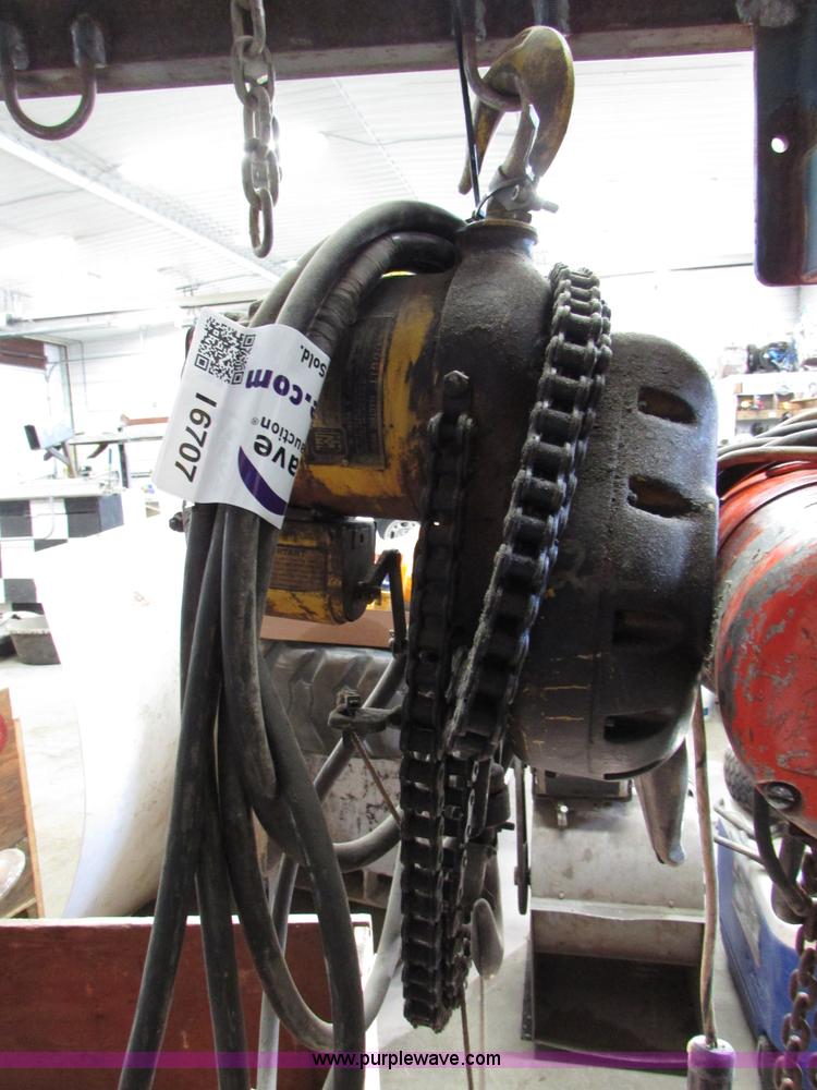 image for item I6707 Budgit electric hoist