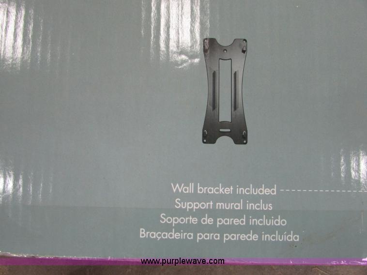 image for item I6708 Assorted office supplies