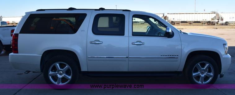 image for item I8620 2009 Chevrolet Suburban 1500 LTZ SUV