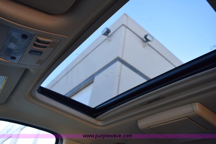 image for item I8620 2009 Chevrolet Suburban 1500 LTZ SUV