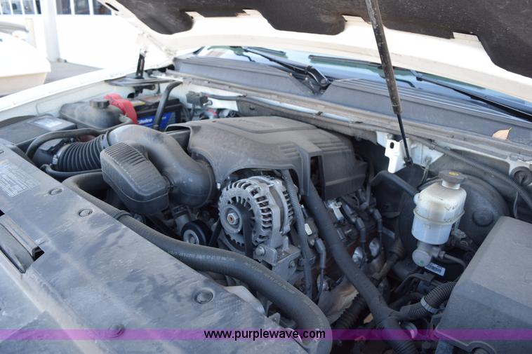 image for item I8620 2009 Chevrolet Suburban 1500 LTZ SUV