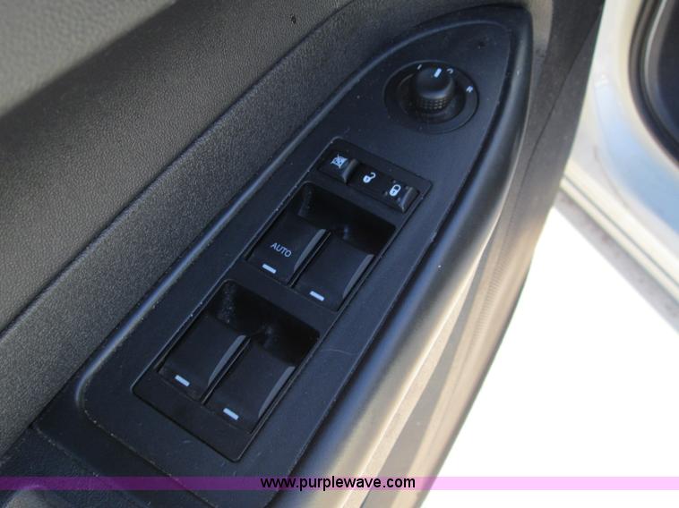 image for item I8680 2009 Chrysler 300 LX