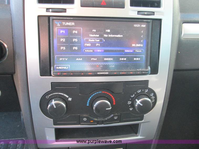 image for item I8680 2009 Chrysler 300 LX