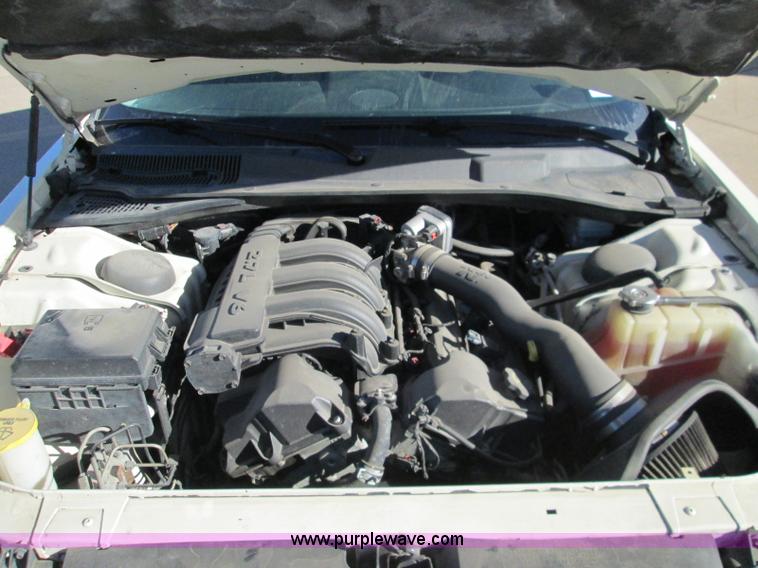 image for item I8680 2009 Chrysler 300 LX