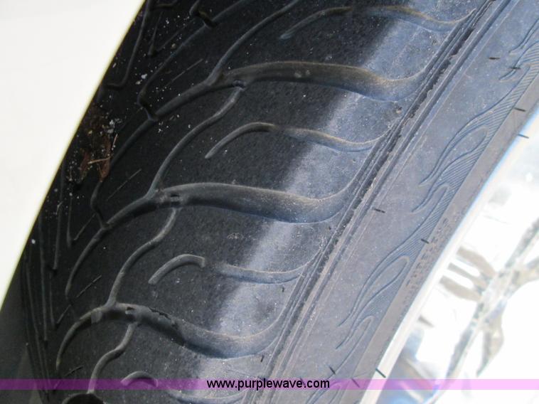 image for item I8680 2009 Chrysler 300 LX