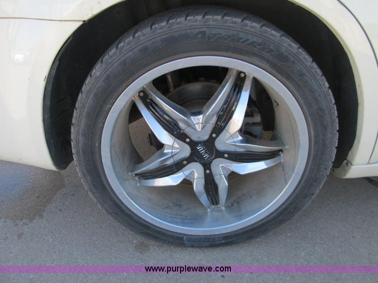 image for item I8680 2009 Chrysler 300 LX