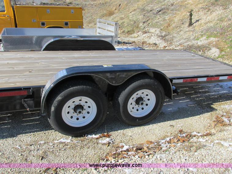 image for item I8870 2014 H & H tilt deck trailer
