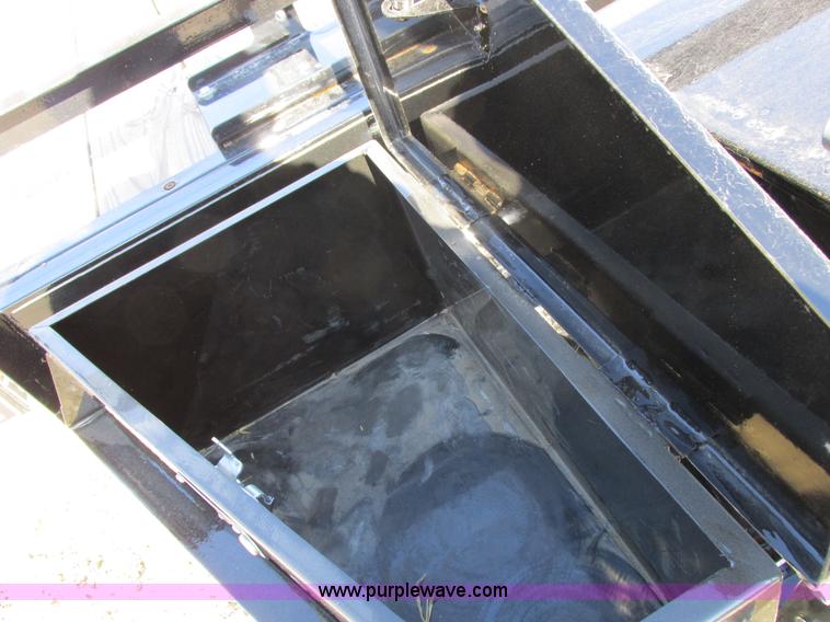 image for item I8870 2014 H & H tilt deck trailer