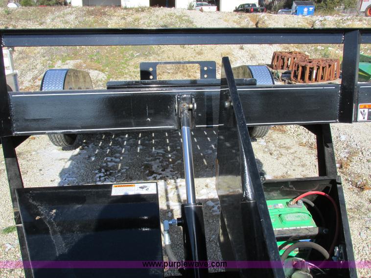 image for item I8870 2014 H & H tilt deck trailer