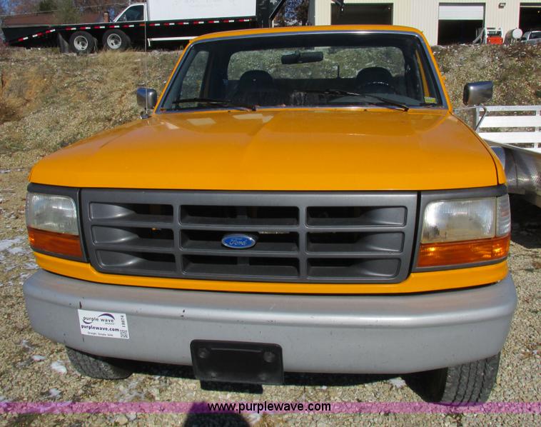 image for item I8874 1997 Ford F350 XL utility truck