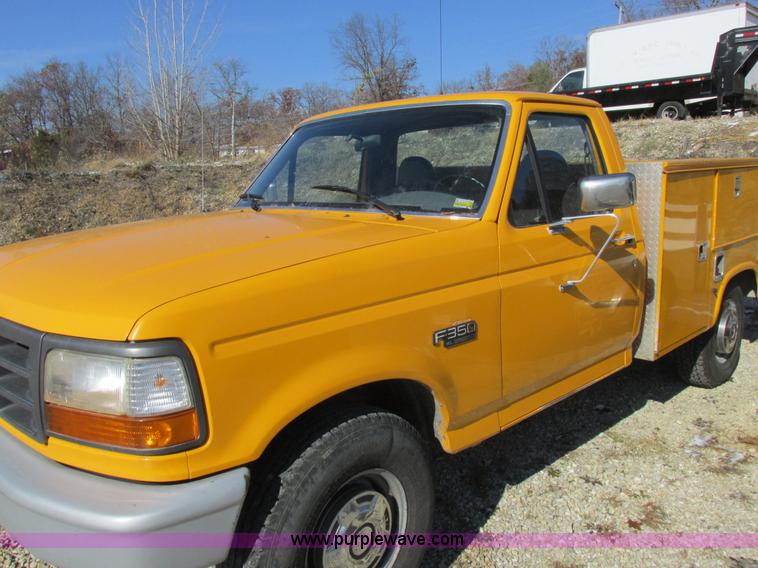 image for item I8874 1997 Ford F350 XL utility truck