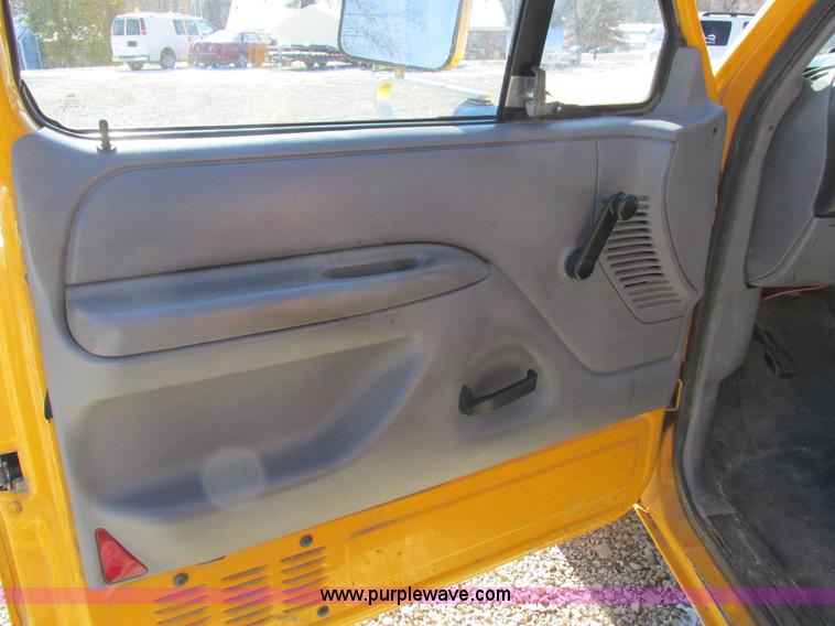 image for item I8874 1997 Ford F350 XL utility truck