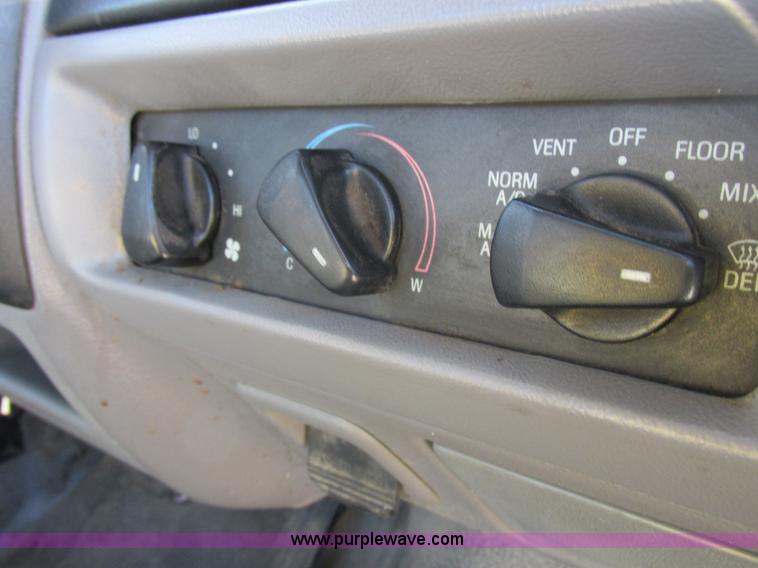 image for item I8874 1997 Ford F350 XL utility truck