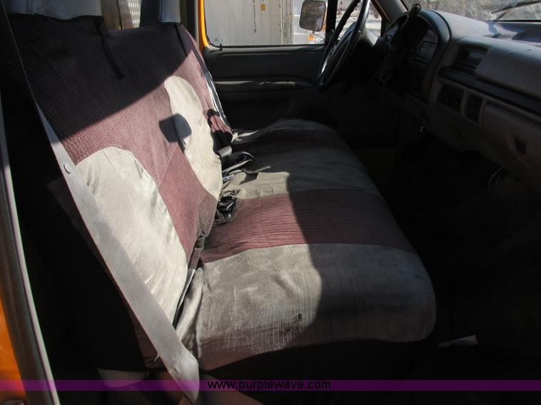 image for item I8874 1997 Ford F350 XL utility truck