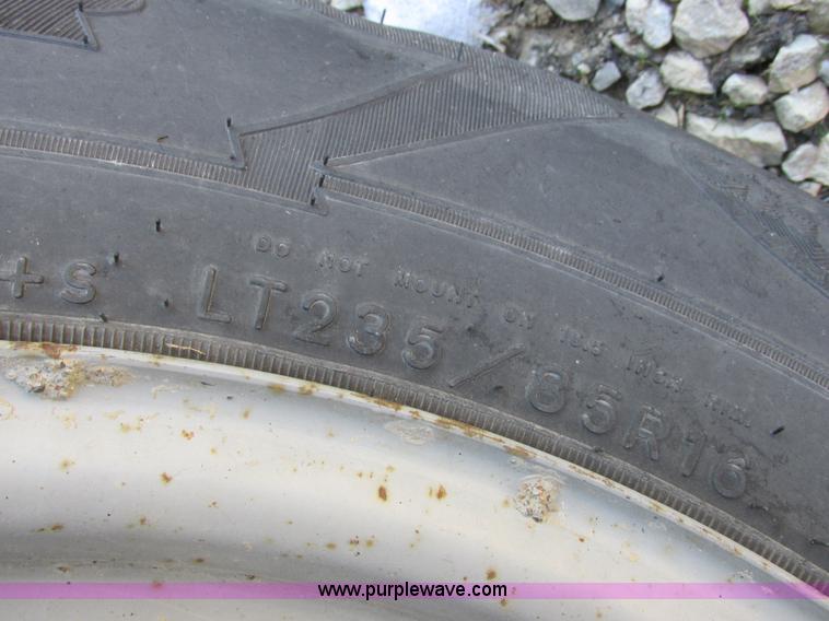 image for item I8874 1997 Ford F350 XL utility truck