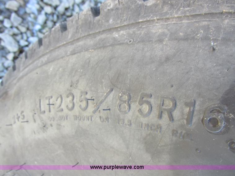 image for item I8874 1997 Ford F350 XL utility truck