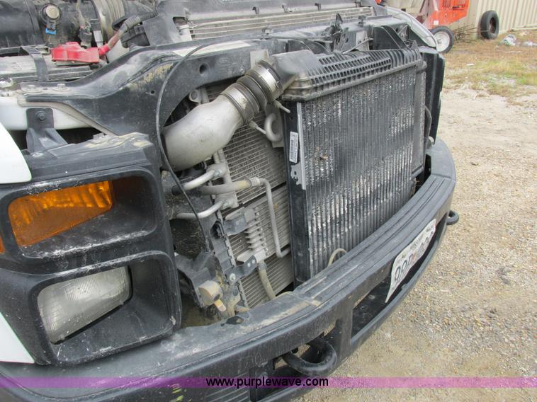 image for item I8878 2009 Ford F350 Super Duty flatbed pickup truck