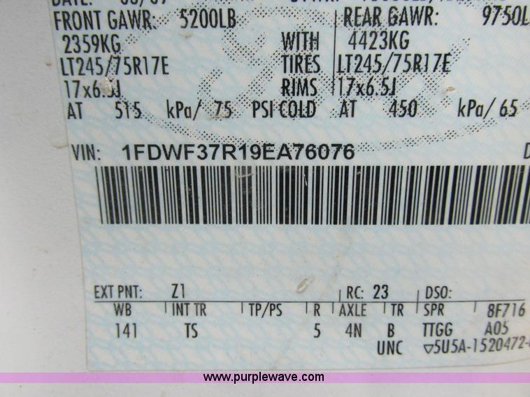 image for item I8878 2009 Ford F350 Super Duty flatbed pickup truck