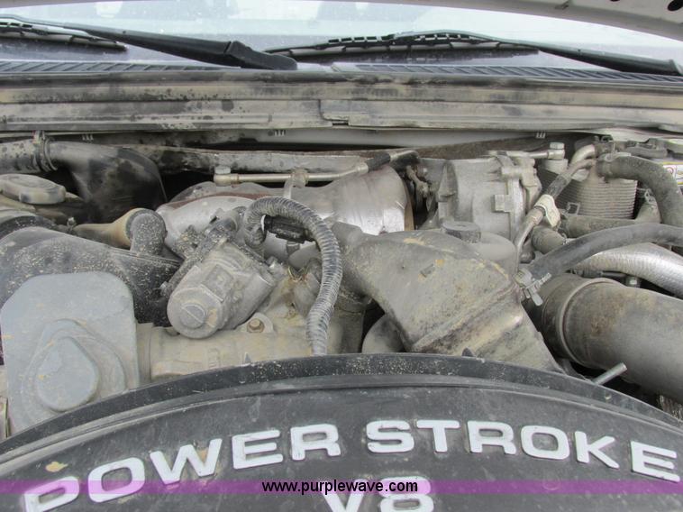 image for item I8878 2009 Ford F350 Super Duty flatbed pickup truck