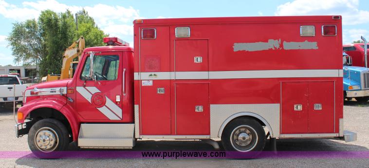 image for item J1140 1997 International 810 ambulance