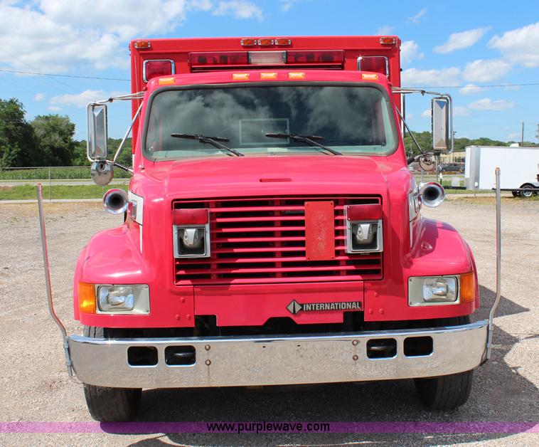 image for item J1140 1997 International 810 ambulance
