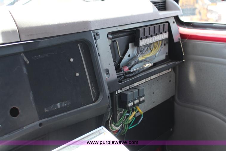 image for item J1140 1997 International 810 ambulance