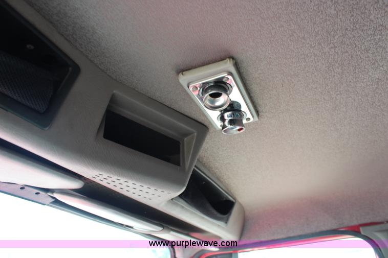 image for item J1140 1997 International 810 ambulance